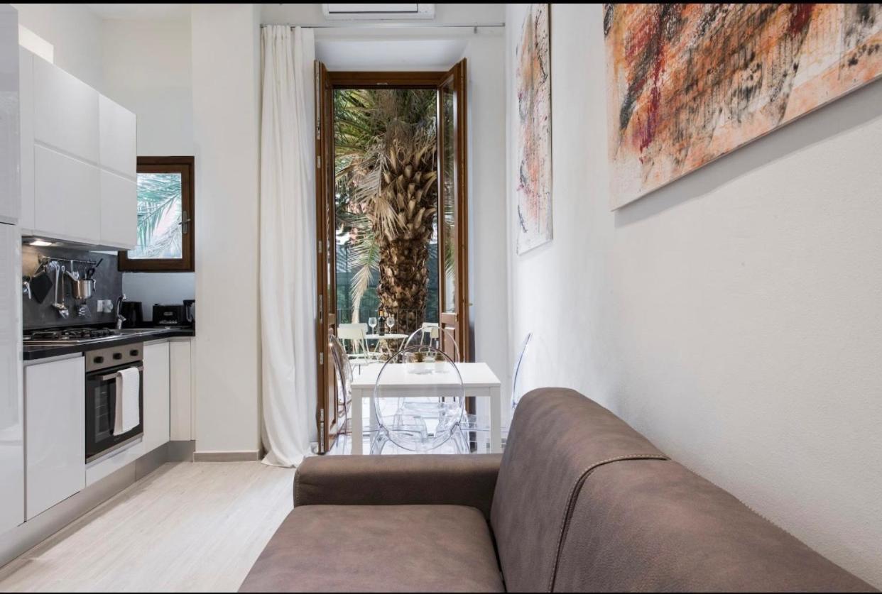 Modern Apartment In Firenze Bagian luar foto