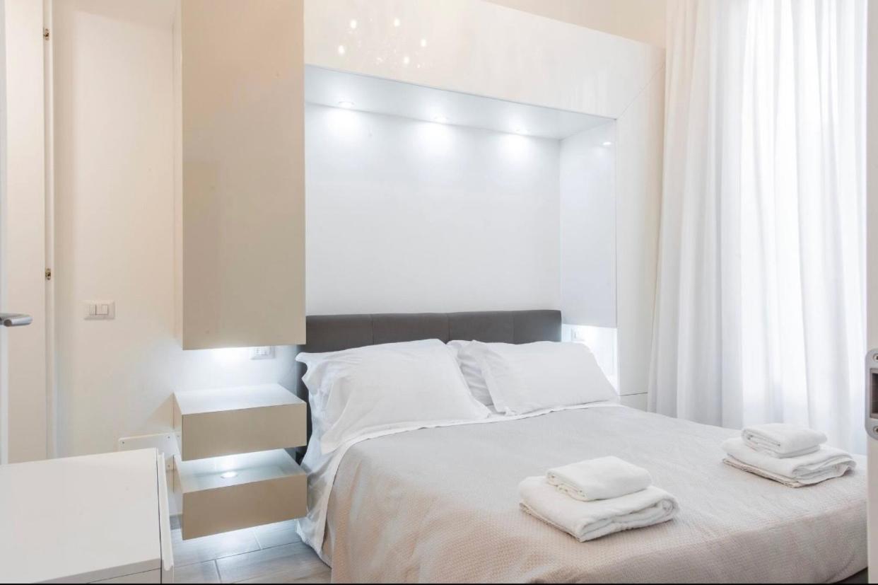 Modern Apartment In Firenze Bagian luar foto